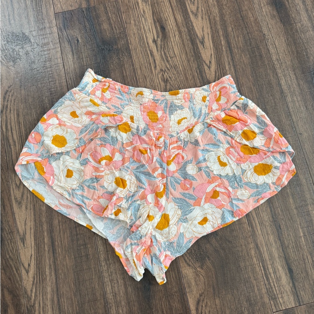 Body Glove Floral flowy Shorts